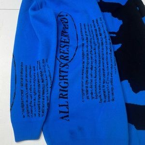 Oversized portrait sweater